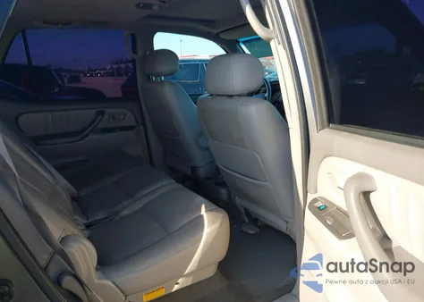 2003 Toyota Sequoia Limited V8 z USA, uszkodzony, nr VIN 5TDZT38A33S198264